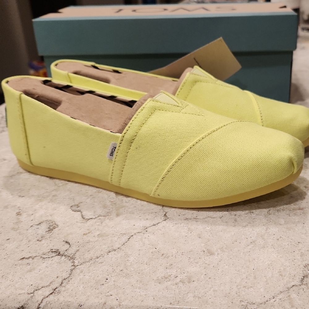 TOMS Women's Bright Yellow Canvas Loafers